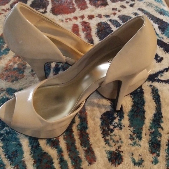 Open Toe  Pump - Picture 3 of 6
